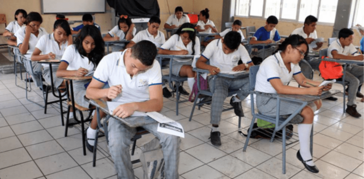 Lanzan beca de 13 mil 200 pesos para estudiantes de Tamaulipas. Estos son los requisitos